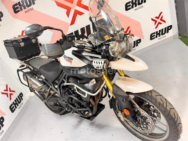 Triumph Tiger 800 – Vista 12