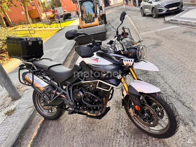 Triumph Tiger 800 – Vista 3
