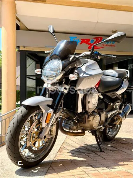 Aprilia Mana 850 – Vista 23