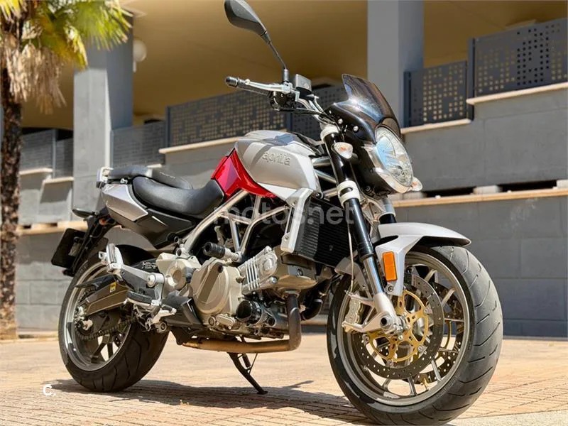 Aprilia Mana 850 – Vista 34