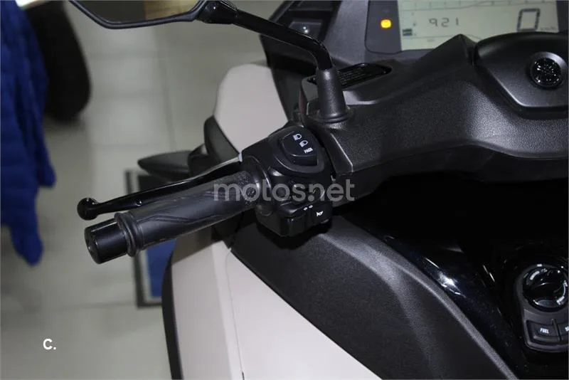 Yamaha Tricity – Vista 7
