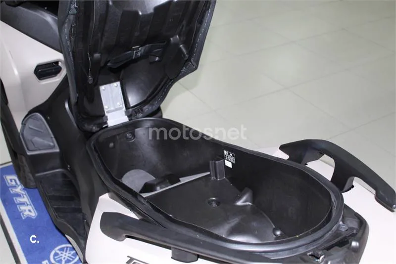 Yamaha Tricity – Vista 9