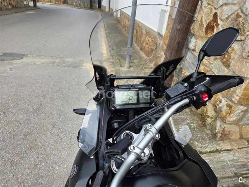 Yamaha Super Ténéré - Vista 3