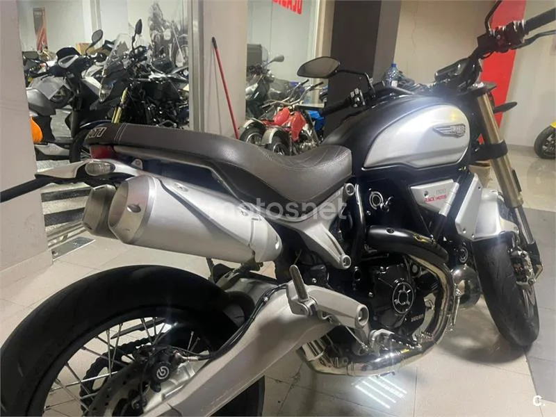 Ducati Scrambler – Vista 4