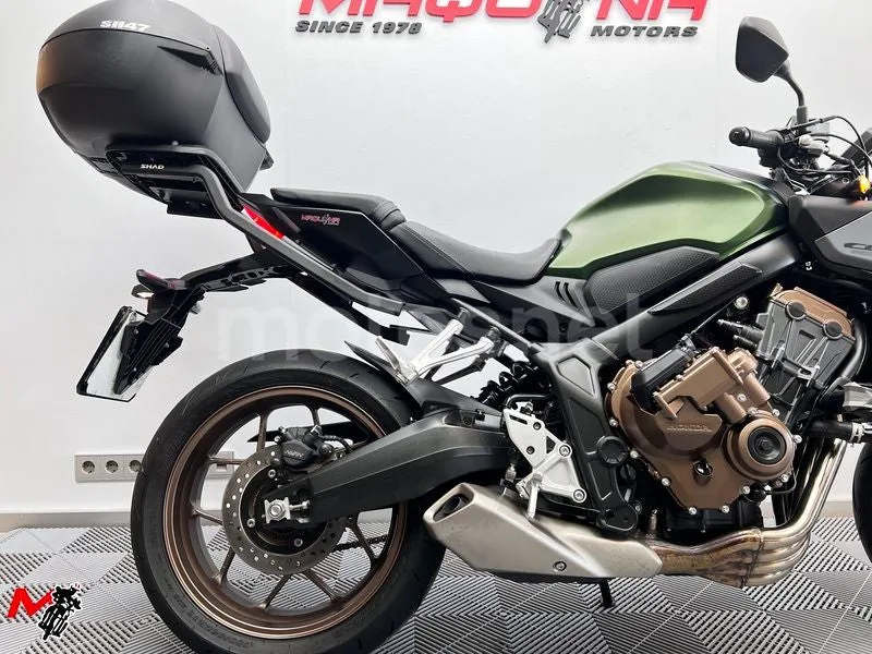 Honda CB 650 R – Vista 4