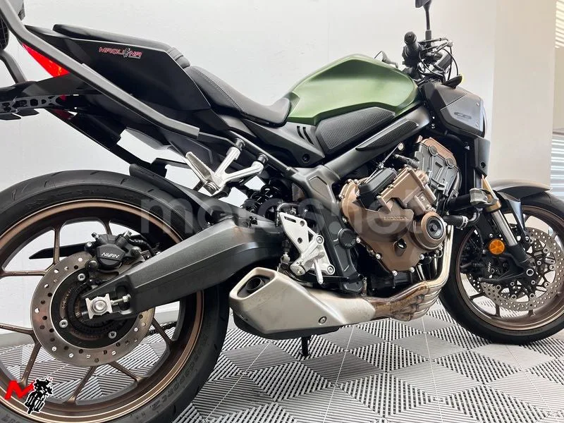Honda CB 650 R – Vista 5