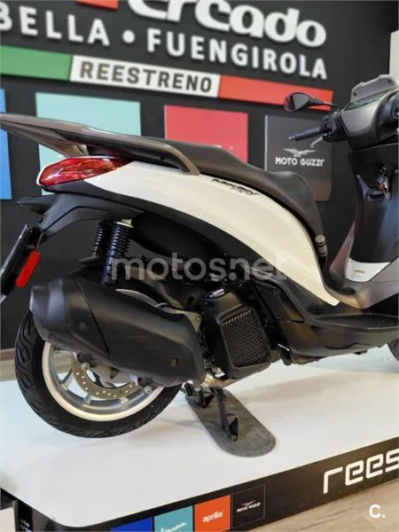 Piaggio Medley – Vista 3