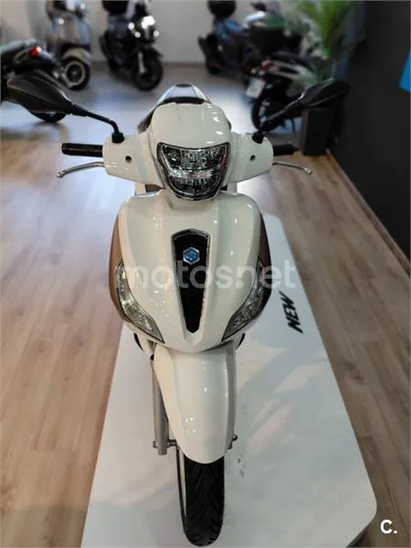 Piaggio Medley – Vista 4
