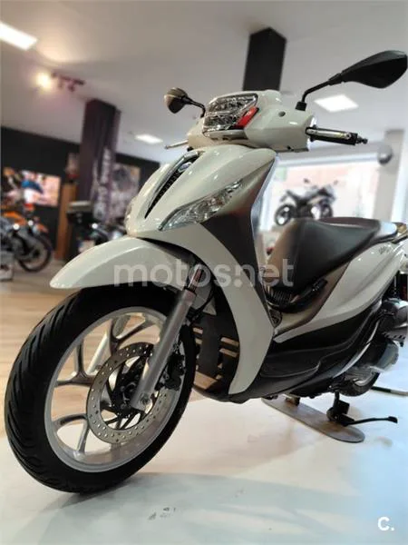 Piaggio Medley – Vista 5