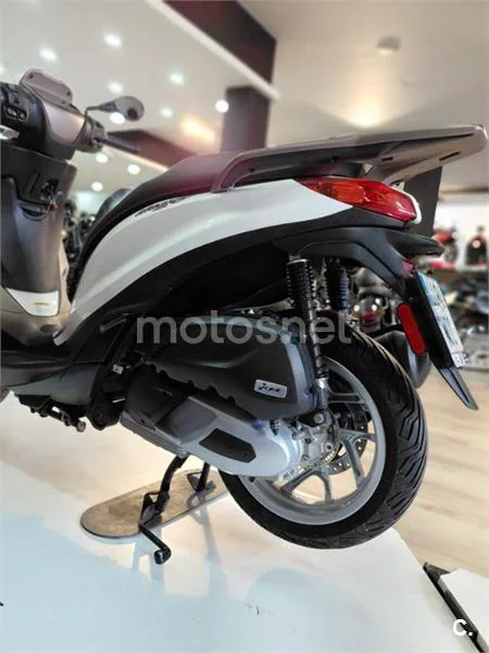 Piaggio Medley – Vista 6