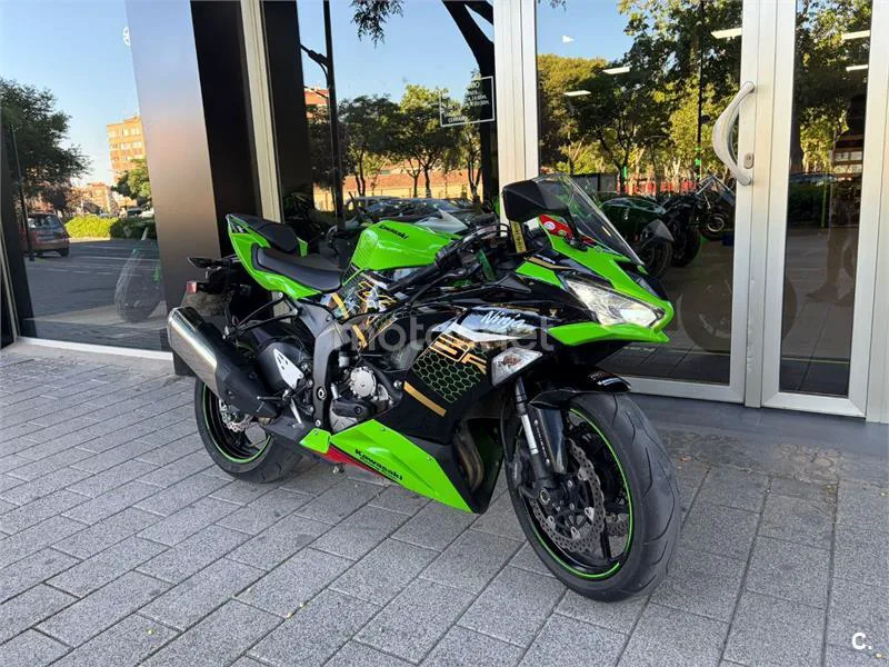 Kawasaki Ninja ZX-6R - Vista 4