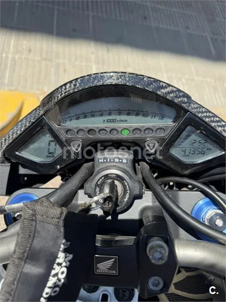 Honda CB1000R - Vista 9