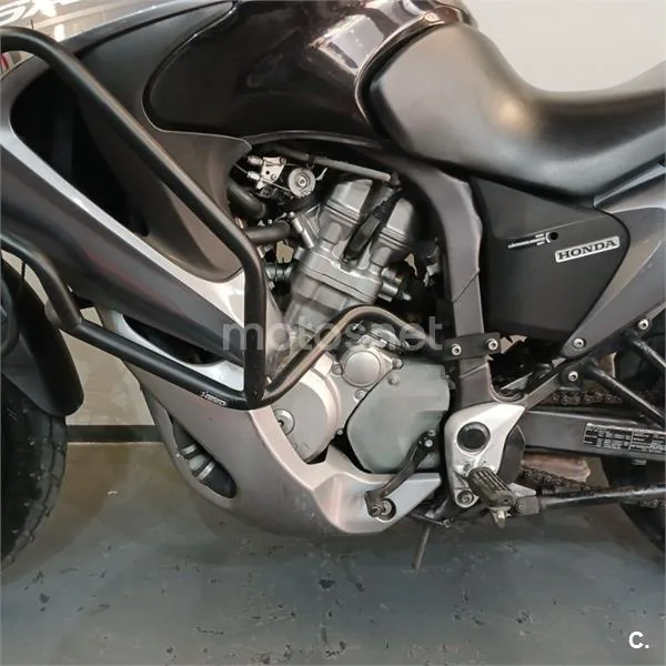 Honda Transalp XL 700 V – Vista 11