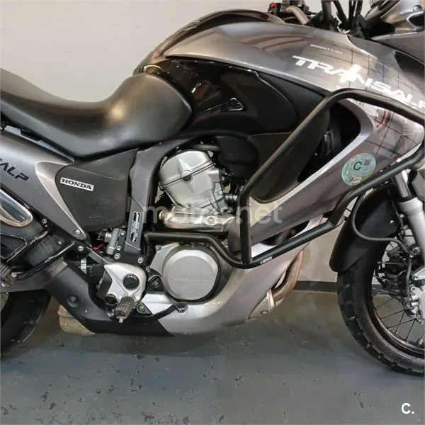 Honda Transalp XL 700 V – Vista 14