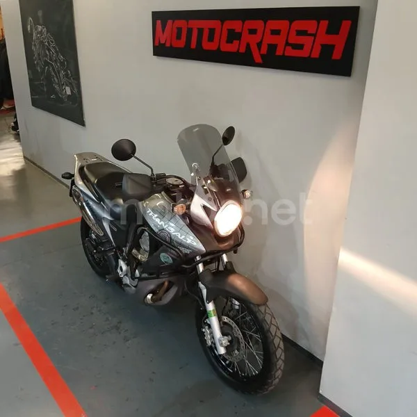 Honda XL700V Transalp - Vista 19