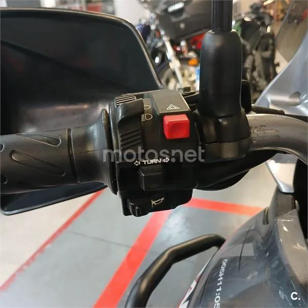 Honda Transalp XL 700 V – Vista 8