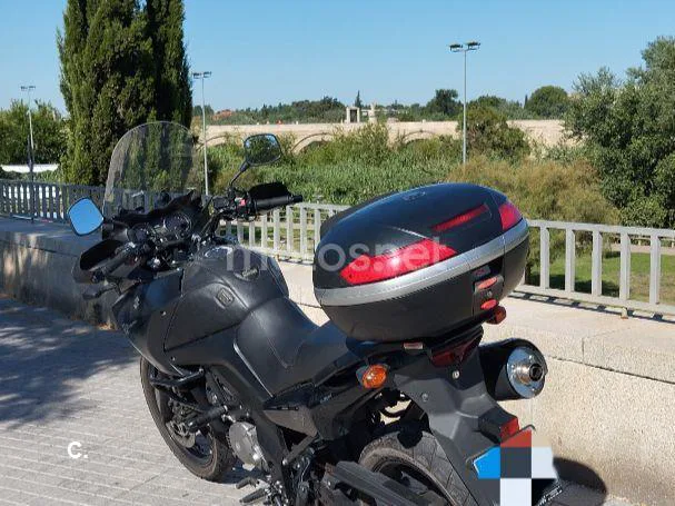Suzuki V-Strom 650 - Vista 4