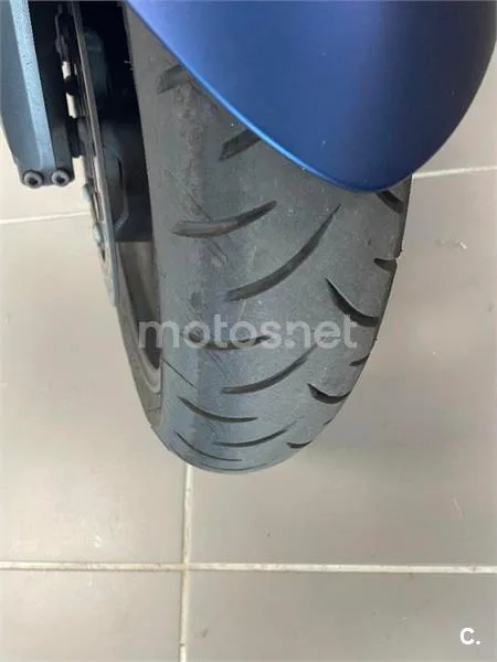 Yamaha TMAX – Vista 5