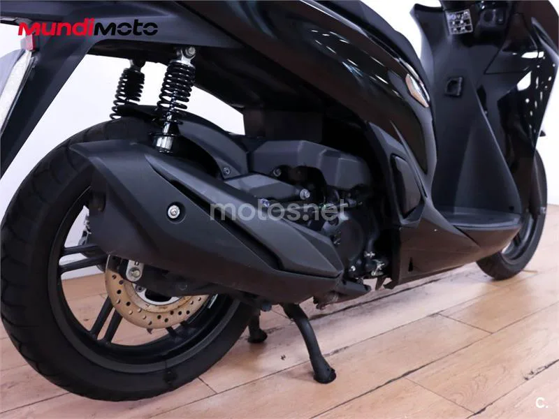 Honda SH 350i – Vista 4