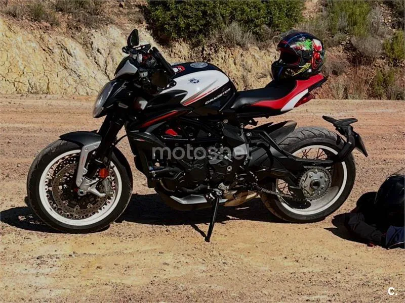 MV Agusta Dragster 800 17.000 € 2021 Valencia - 1