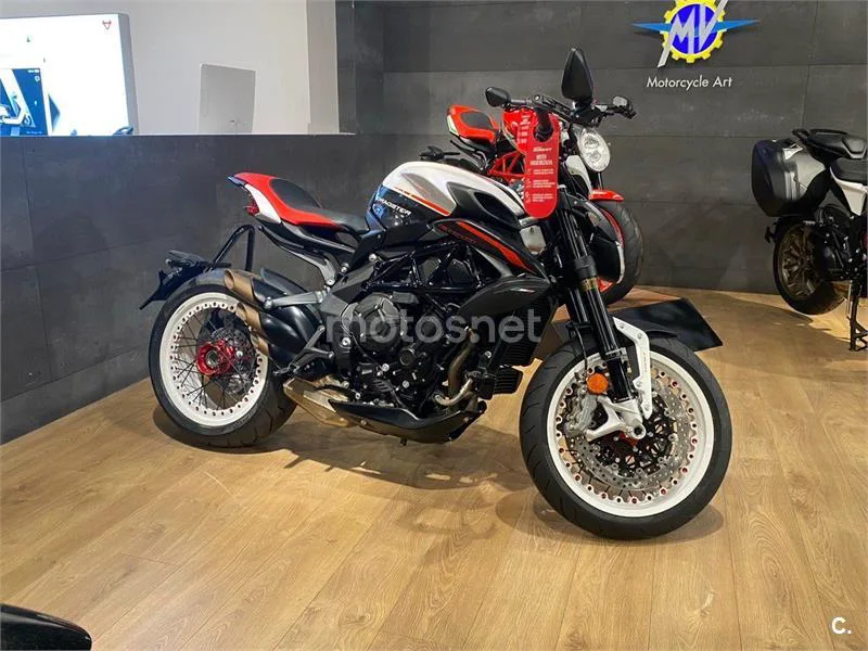 MV Agusta Dragster 800 – Vista 4