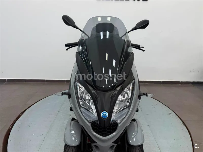 Piaggio MP3 – Vista 20