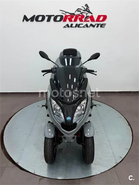 Piaggio MP3 – Vista 3