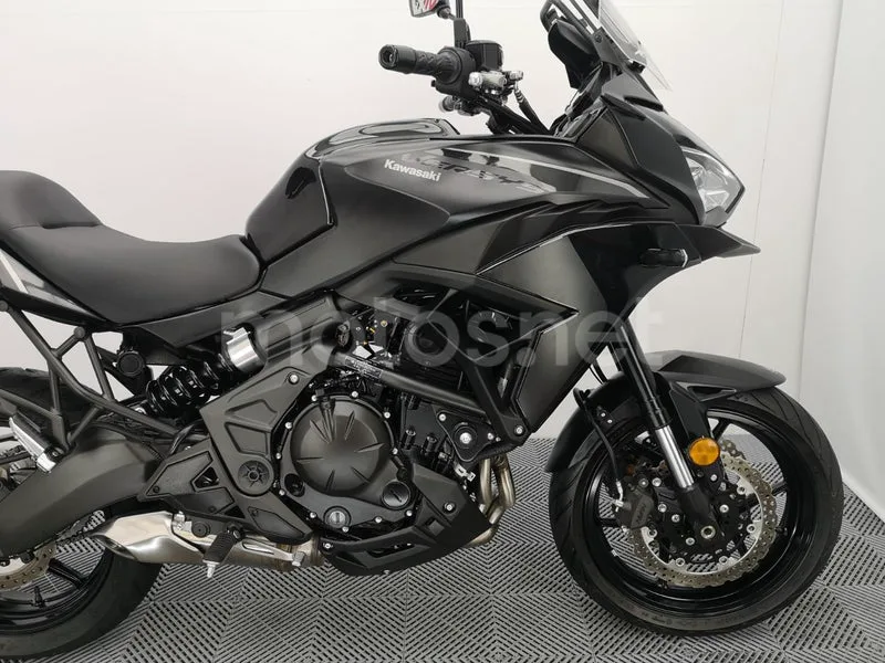 Kawasaki Versys – Vista 6