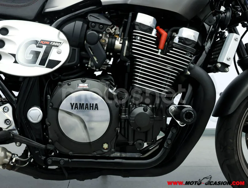 Yamaha XJR 1300 – Vista 5