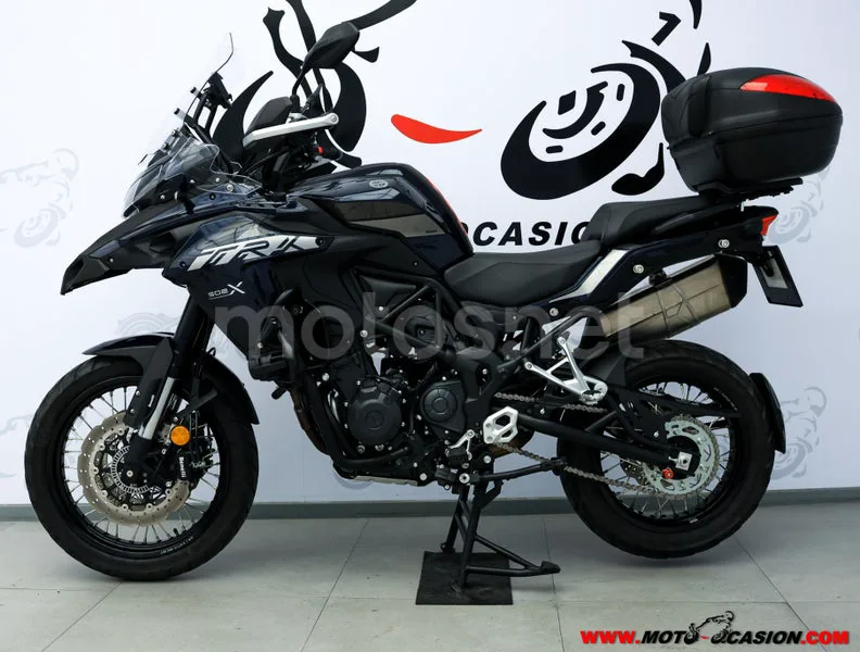 Benelli TRK 502 – Vista 7