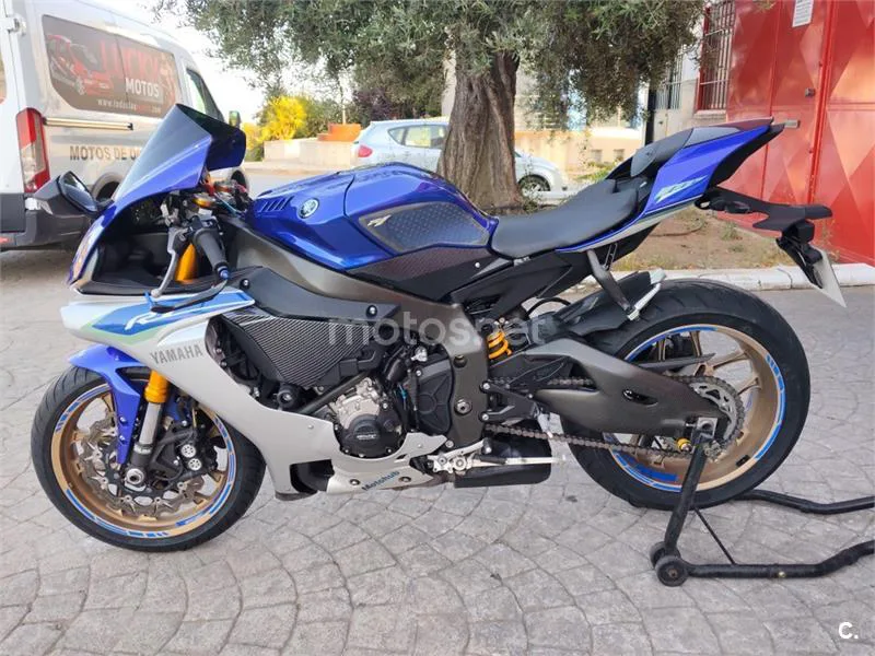 Yamaha R1 – Vista 6