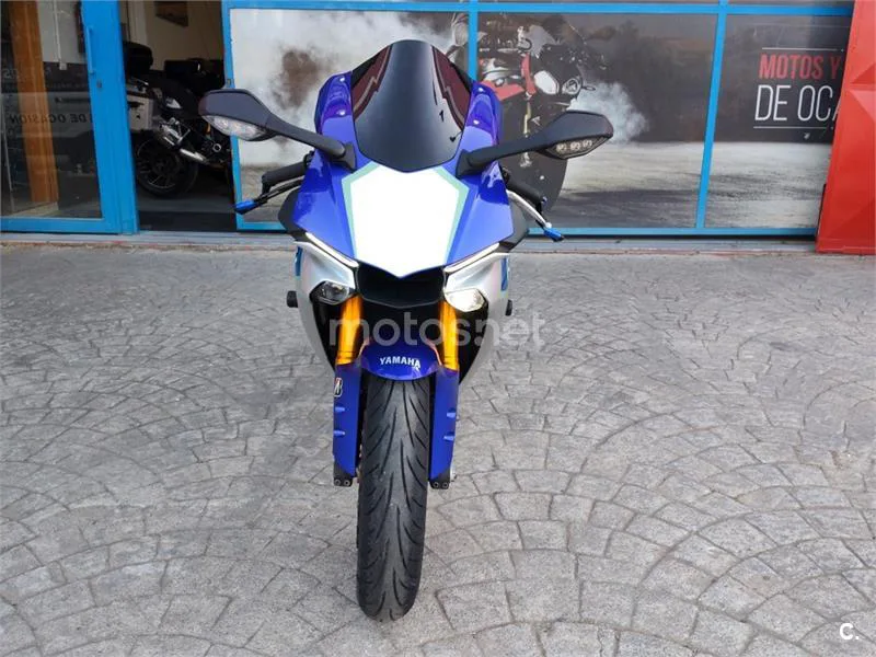 Yamaha R1 – Vista 7