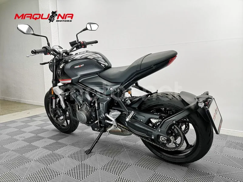Triumph Trident 660 – Vista 17
