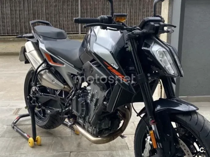 KTM 790 – Vista 3