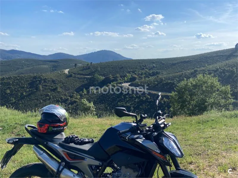 KTM 790 – Vista 4