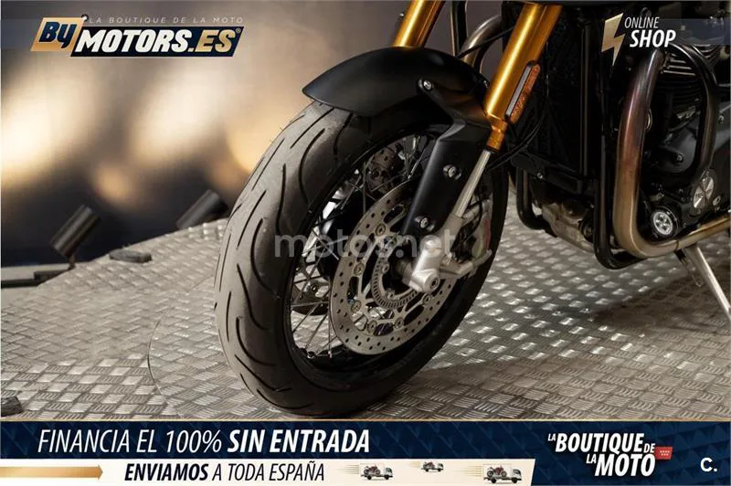 Triumph Thruxton RS – Vista 9