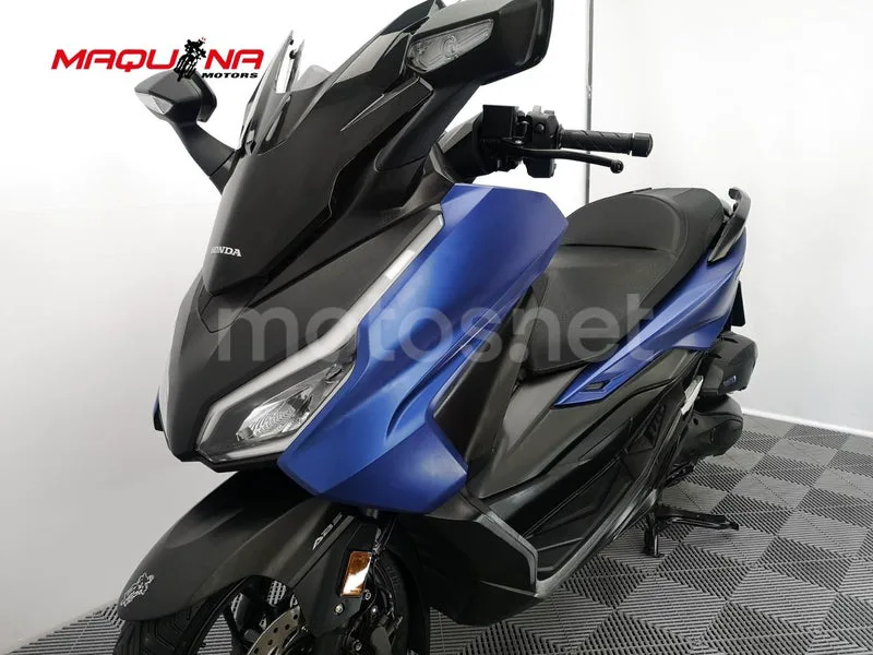 Honda Forza 125 – Vista 15