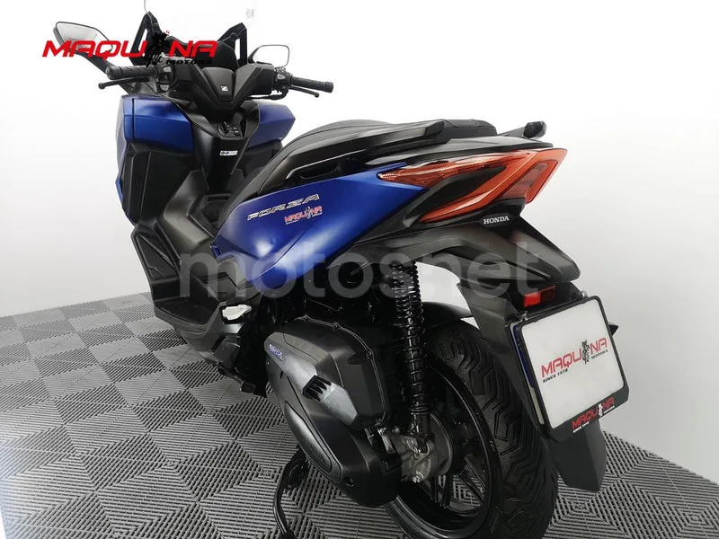 Honda Forza 125 – Vista 17