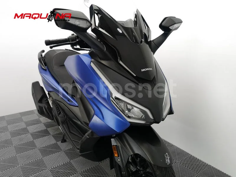 Honda Forza 125 – Vista 3