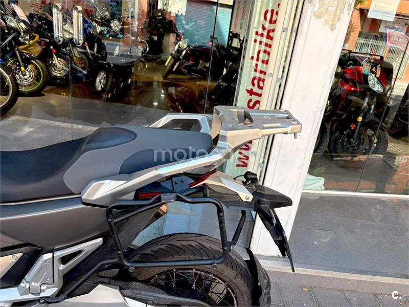 Honda X-ADV – Vista 15