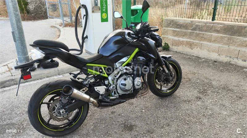 Kawasaki Z900 – Vista 12