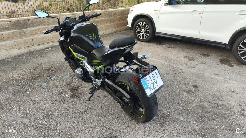 Kawasaki Z900 – Vista 14