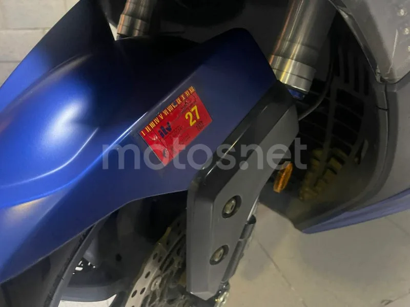 Kymco AK 550 – Vista 11