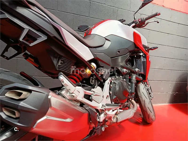 BMW F 900 R – Vista 15