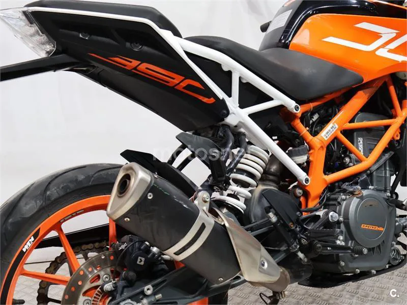 KTM 390 – Vista 15