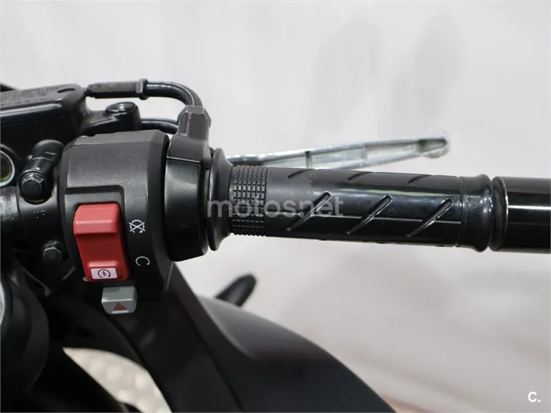 Honda CB 650 R – Vista 9