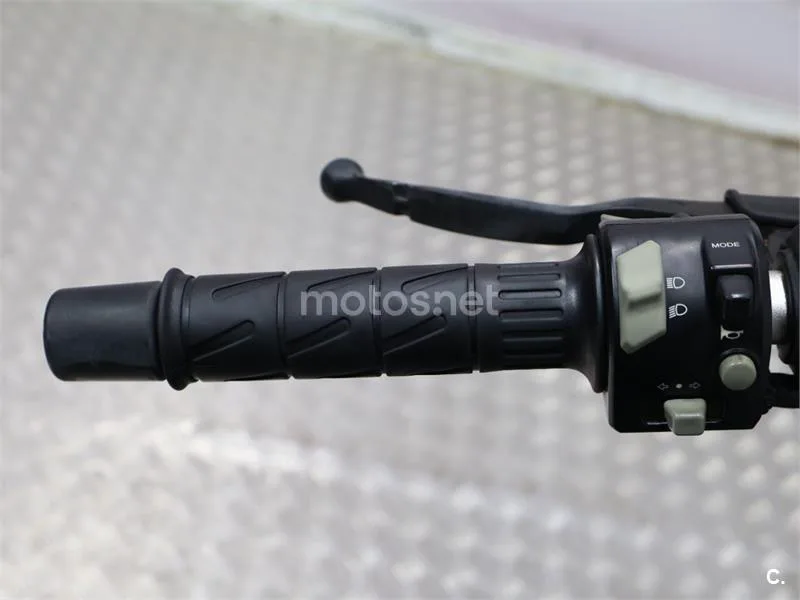 CFMOTO 300CL-X – Vista 8