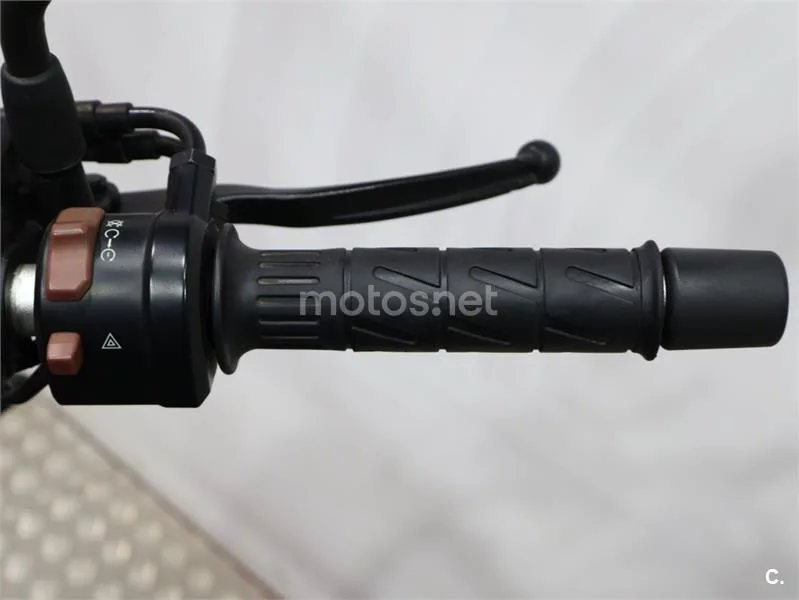 CFMOTO 300CL-X – Vista 9