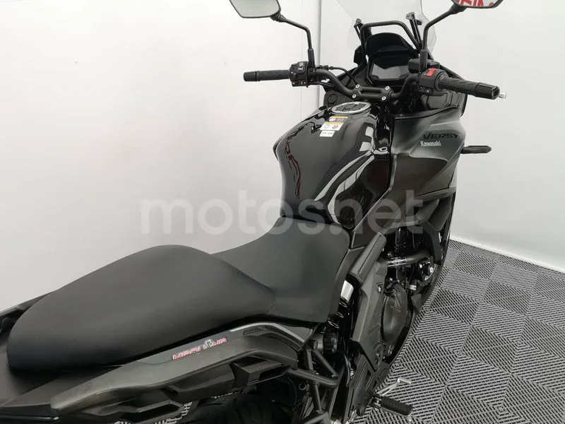 Kawasaki Versys – Vista 7