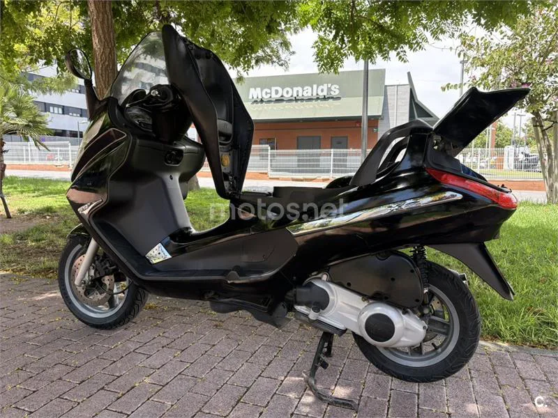Piaggio X8 125 – Vista 4